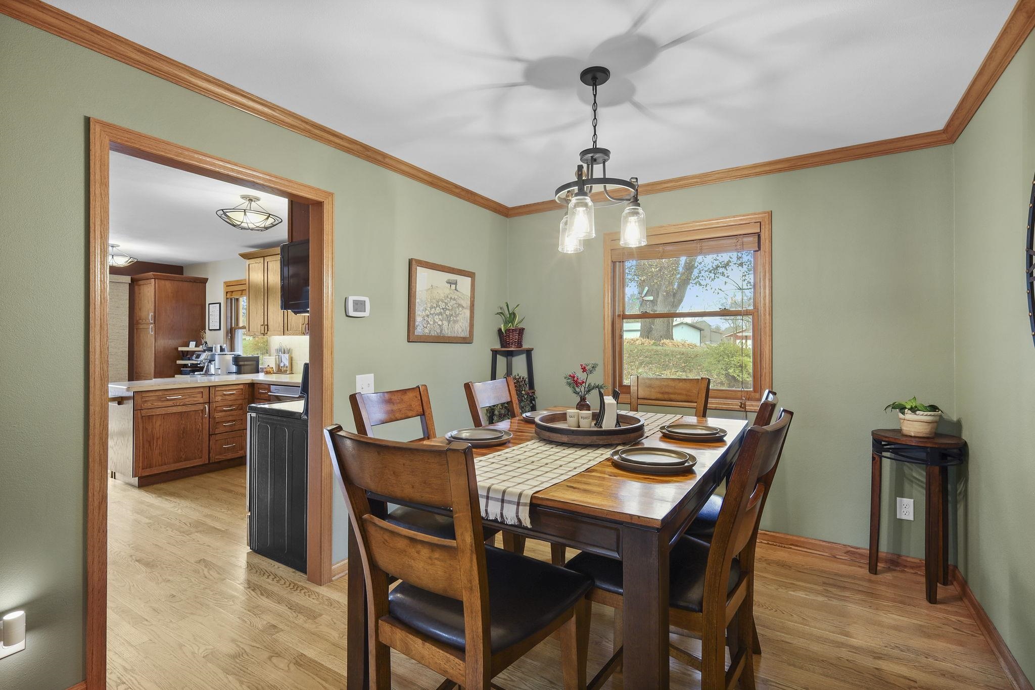 938 Johnson Street Oregon, WI 53575 - Photo 7 of 50