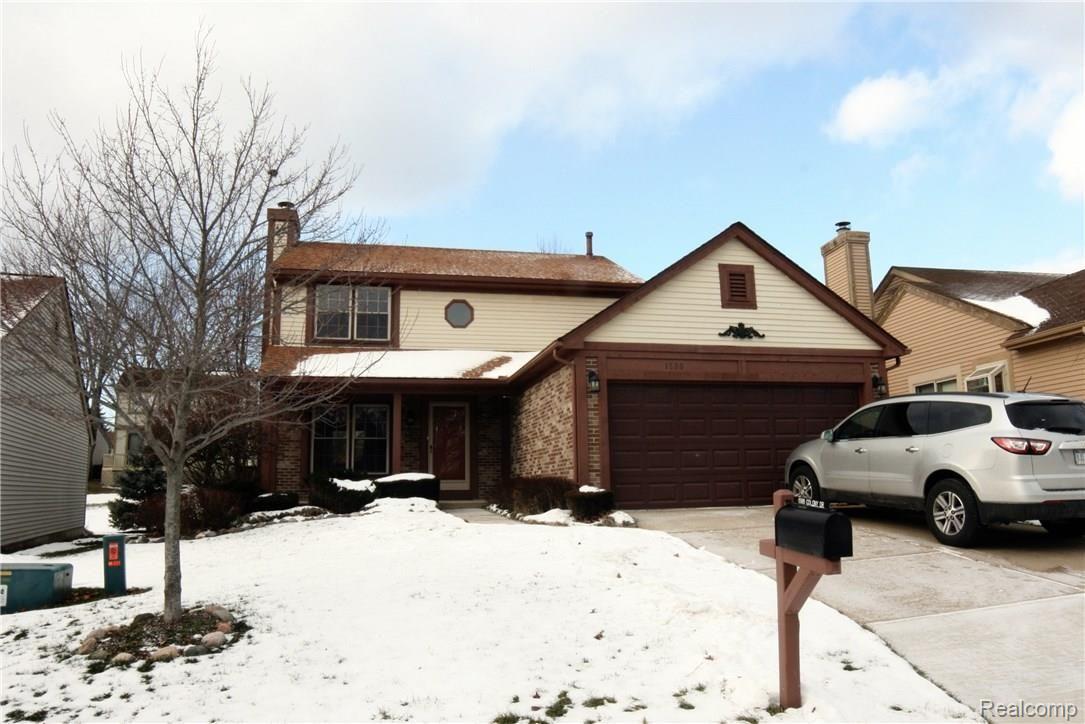 1588 Colony Drive Rochester, MI 48307 - Photo 1 of 18 IMG_7536 (2).jpg