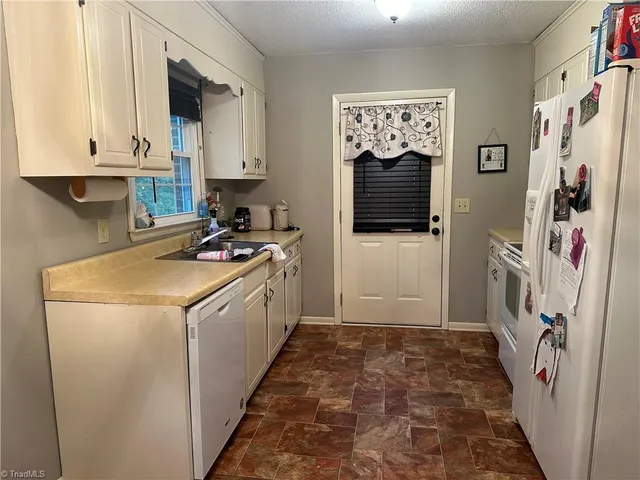 $149,900 | 175 Wedgewood Drive, Mount Airy, NC 27030