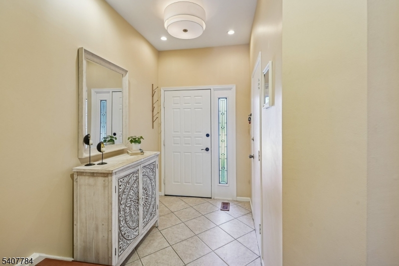 122 Hempstead Court Madison, NJ 07940 - Photo 12 of 25