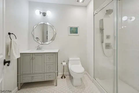 $775,000 | 122 Hempstead Court, Madison, NJ 07940