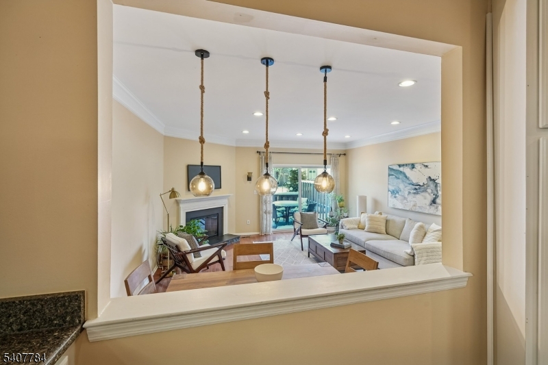 122 Hempstead Court Madison, NJ 07940 - Photo 10 of 25