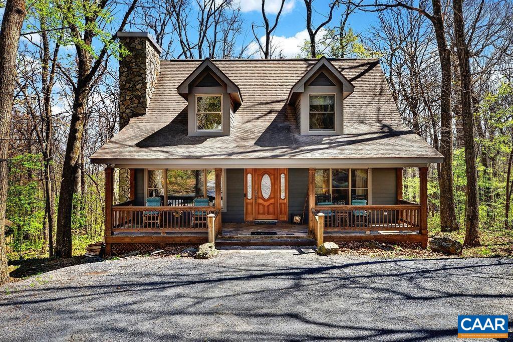 952 Blue Ridge Drive Roseland, VA 22967 - Photo 2 of 51 Covered front porch.
