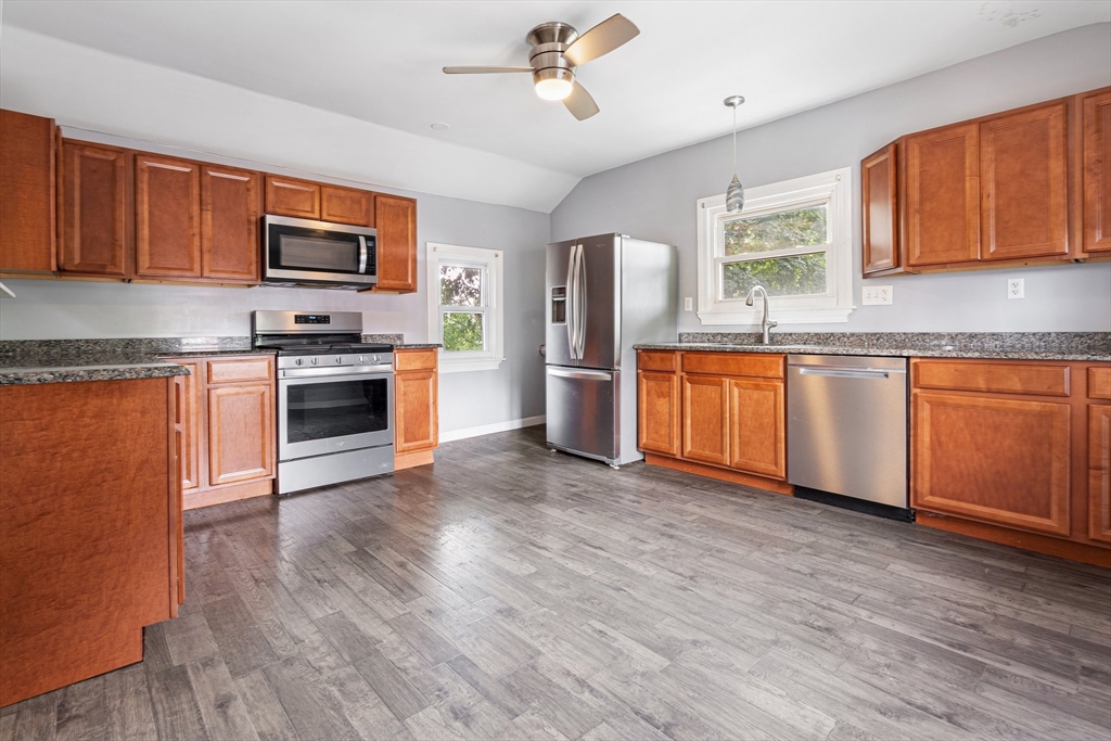 49 Prospect Street, Unit 2 Woburn, MA 01801 - Photo 4 of 16