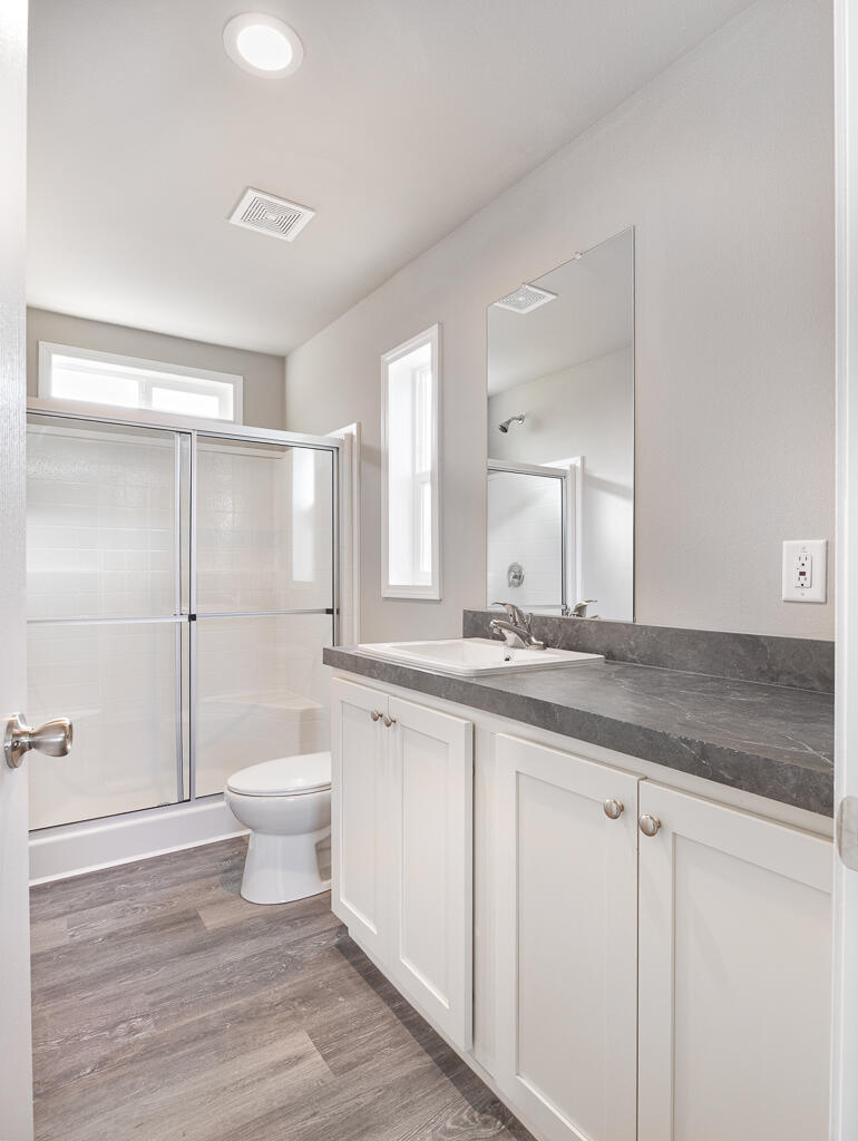 5620 Edith Way Klamath Falls, OR 97603 - Photo 10 of 26 Edith-10