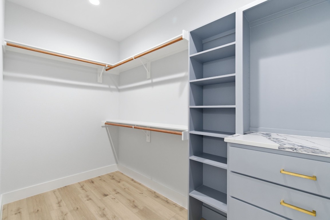 7040 Kinney Street Houston, TX 77087 - Photo 16 of 47