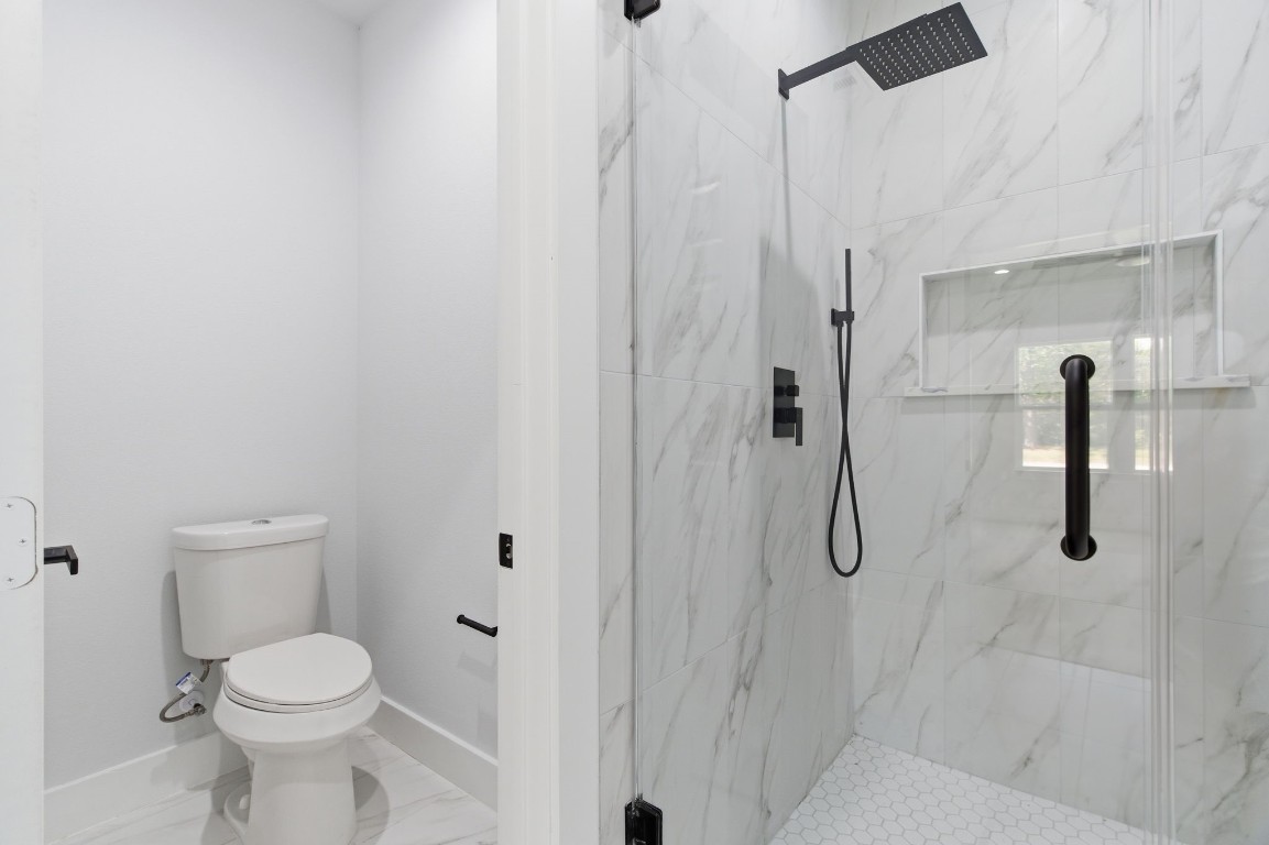 7040 Kinney Street Houston, TX 77087 - Photo 19 of 47