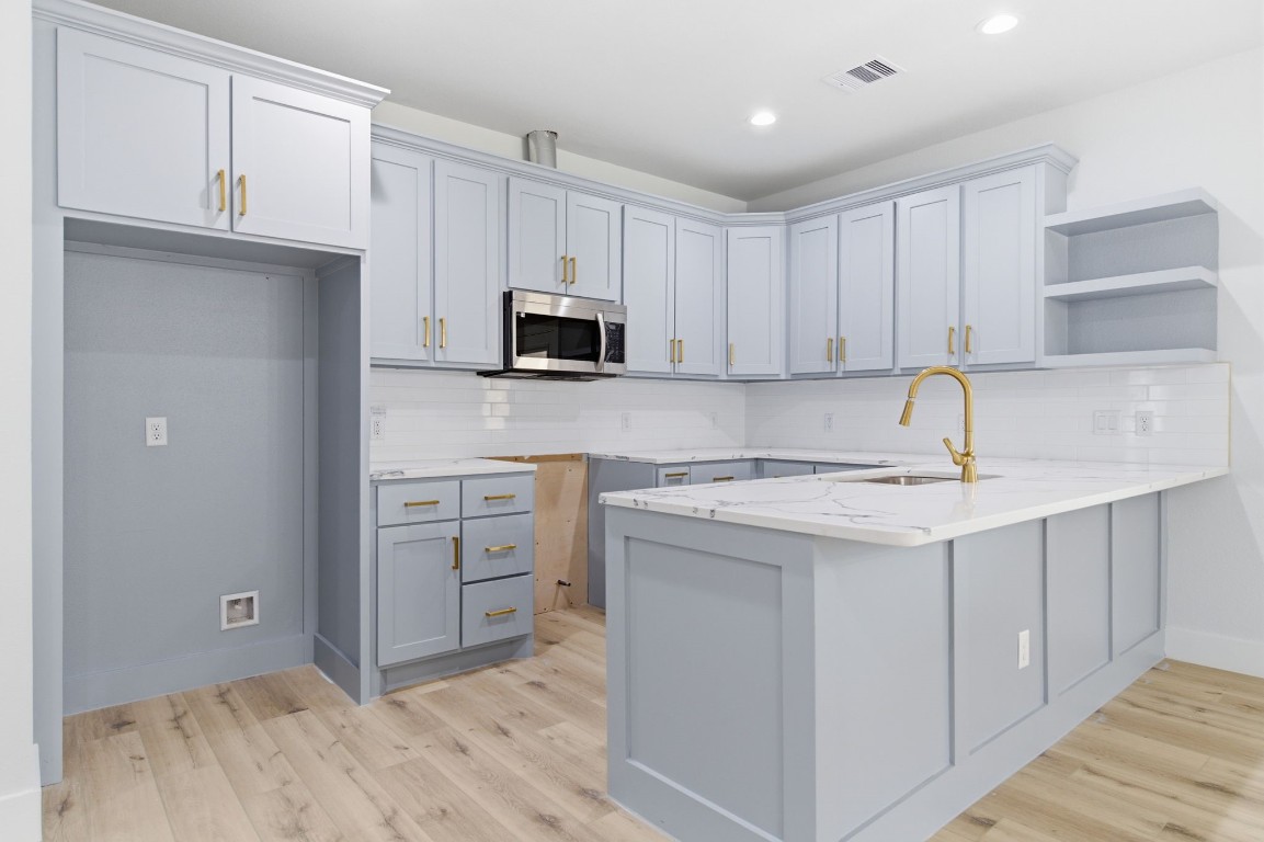 7040 Kinney Street Houston, TX 77087 - Photo 27 of 47