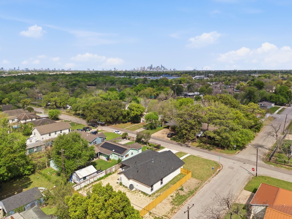 7040 Kinney Street Houston, TX 77087 - Photo 36 of 47