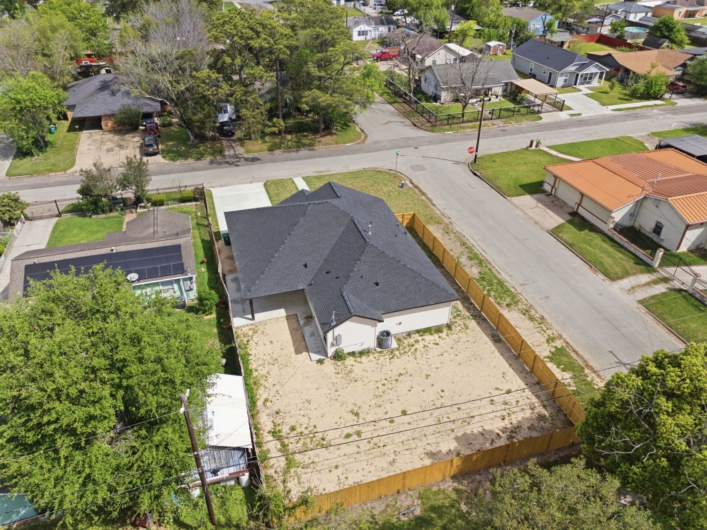 7040 Kinney Street Houston, TX 77087 - Photo 39 of 47