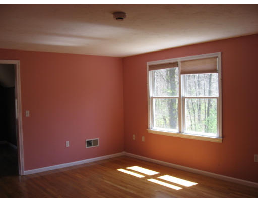 40 Country Road, Unit 40 Bellingham, MA 02019 - Photo 9 of 13 Gallery Image 9