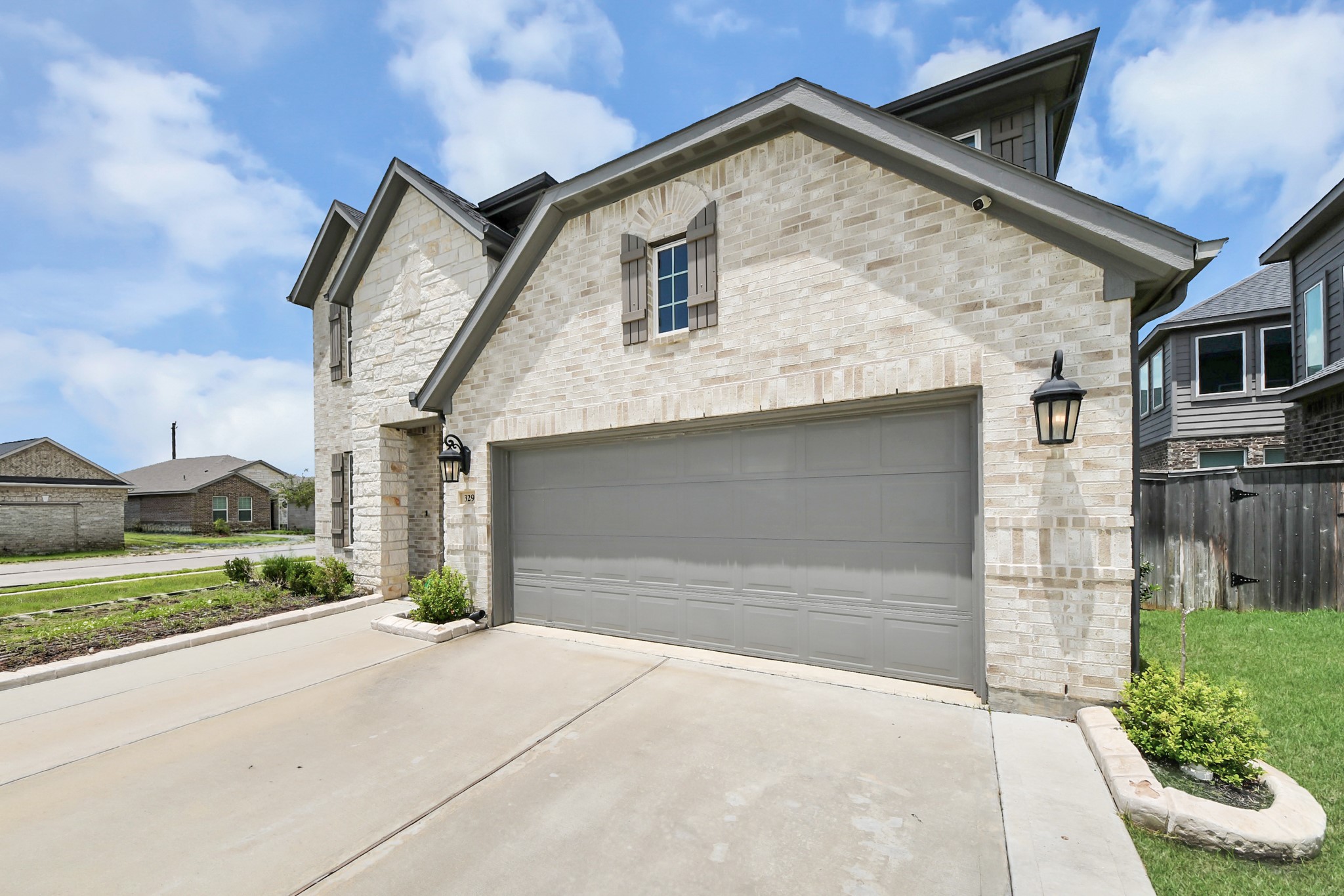 329 Clifton Crane Road La Porte, TX 77571 - Photo 4 of 50