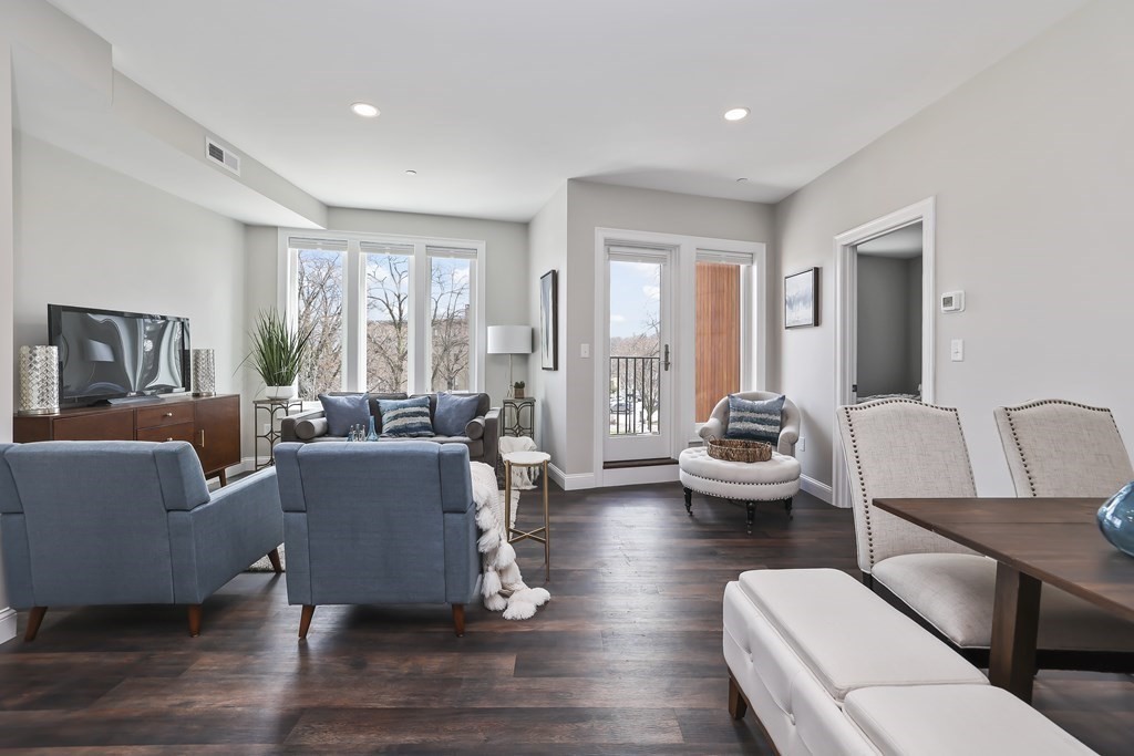 734 South Street, Unit 4 Boston, MA 02131 - Photo 15 of 42