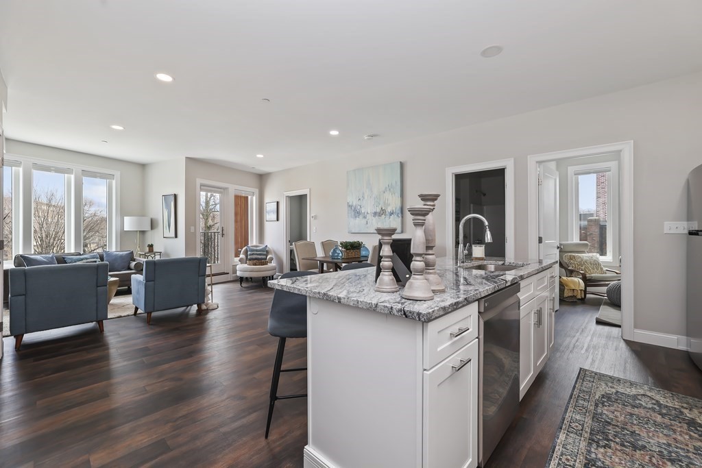 734 South Street, Unit 4 Boston, MA 02131 - Photo 2 of 42