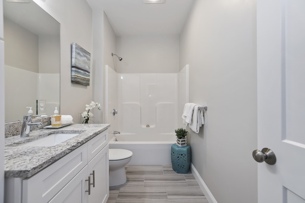 734 South Street, Unit 4 Boston, MA 02131 - Photo 28 of 42