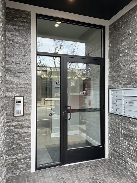 734 South Street, Unit 4 Boston, MA 02131 - Photo 38 of 42