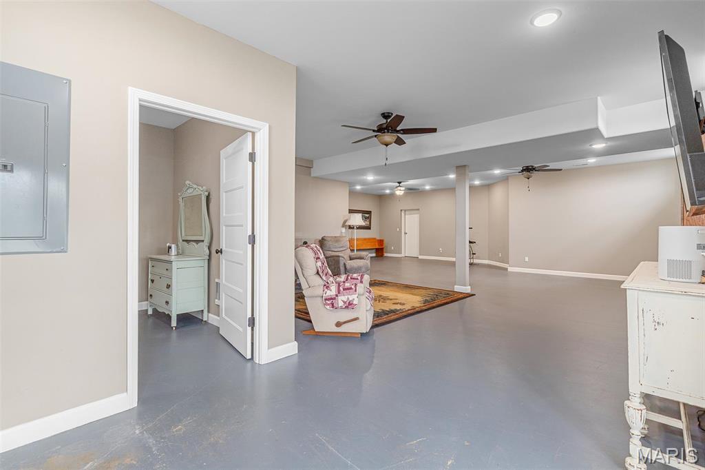 17305 Riverside Road Crocker, MO 65452 - Photo 43 of 96