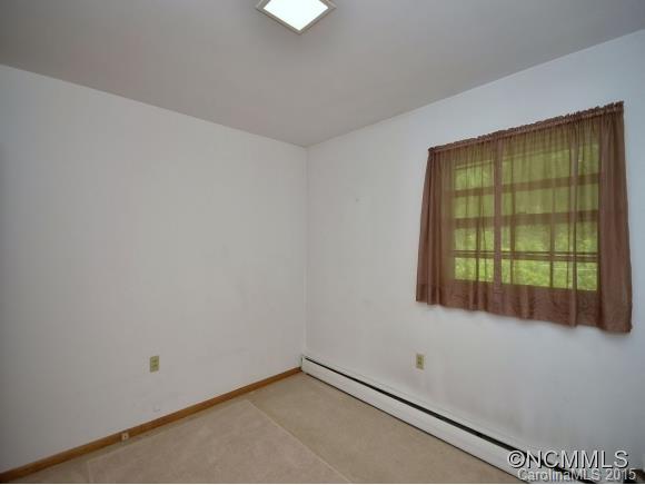 92 Banjo Branch Road Mars Hill, NC 28754 - Photo 10 of 14 Gallery Image 10