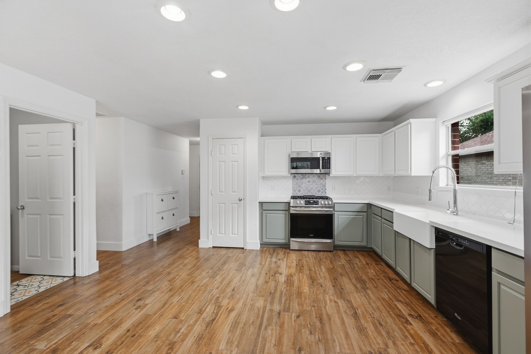 9318 Castlegap Drive Spring, TX 77379 - Photo 8 of 26
