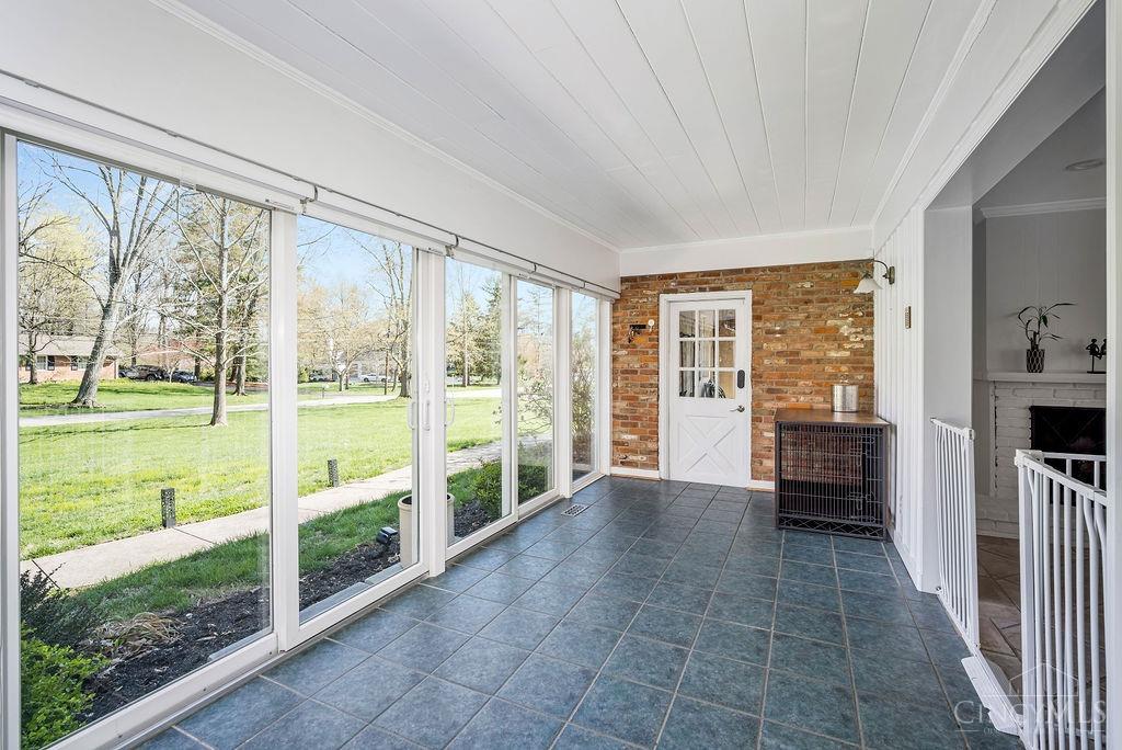 6255 Shadyglen Road Cincinnati, OH 45243 - Photo 37 of 63