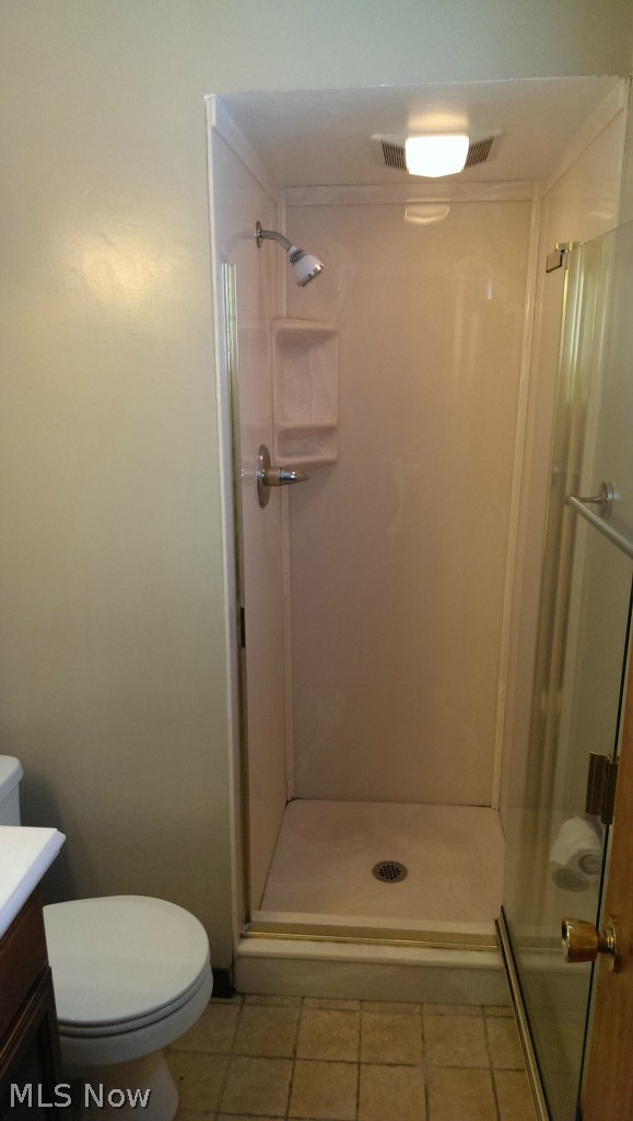 2479 Smith Road Akron, OH 44333 - Photo 16 of 25 2479 Smith Rd. Akron, OH 44333. Master bathroom!