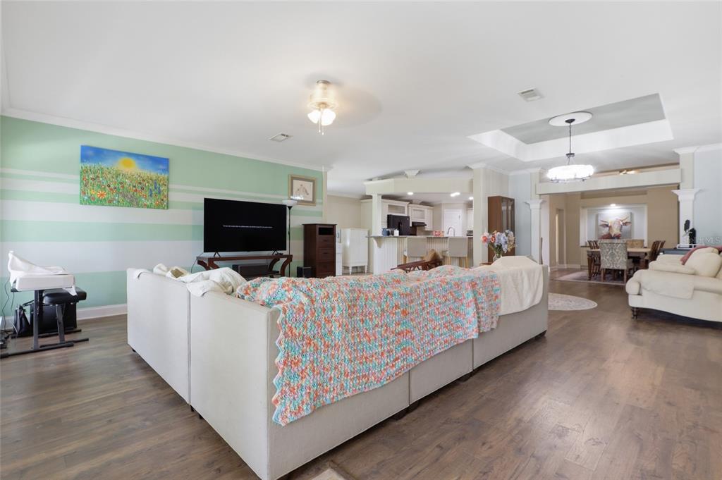 9468 Janmar Road Dade City, FL 33525 - Photo 13 of 47