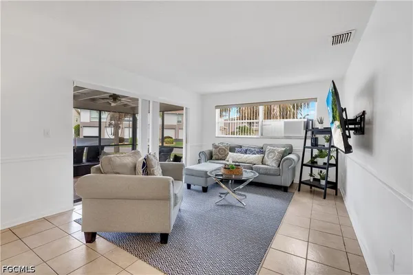 $1,395 | 4353 Country Club Boulevard, Unit B, Cape Coral, FL 33904