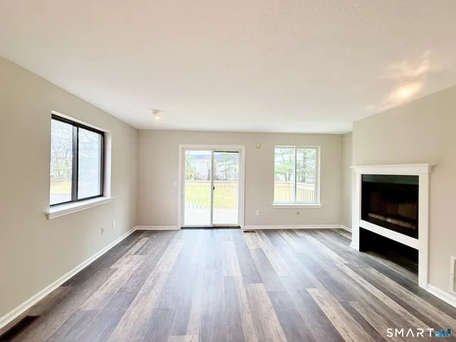 $259,900 | 218 Adams Hill Way, Unit 218, East Windsor, CT 06088