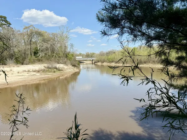 $412,360 | 35 Highway 35, Carthage, MS 39051