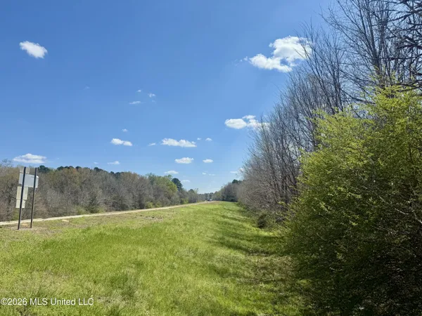 $412,360 | 35 Highway 35, Carthage, MS 39051