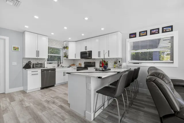 $5,000 | 2388 South Wallen Drive, Palm Beach Gardens, FL 33410