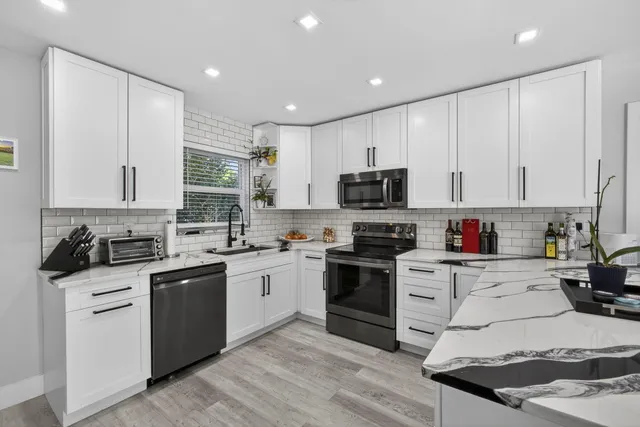 $5,000 | 2388 South Wallen Drive, Palm Beach Gardens, FL 33410