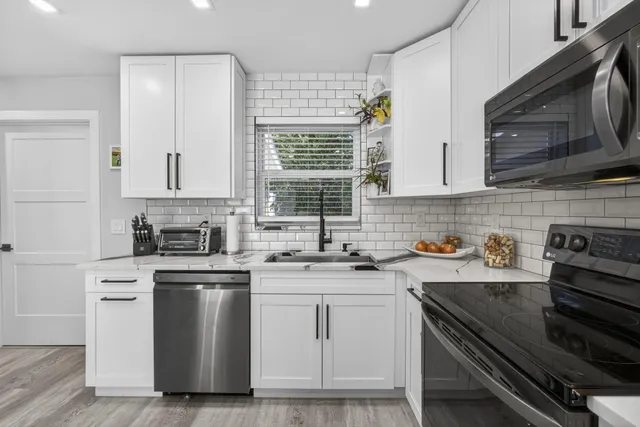 $5,000 | 2388 South Wallen Drive, Palm Beach Gardens, FL 33410