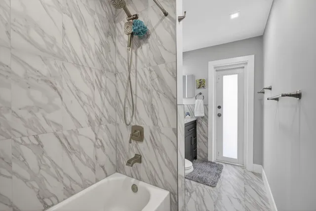 $5,000 | 2388 South Wallen Drive, Palm Beach Gardens, FL 33410