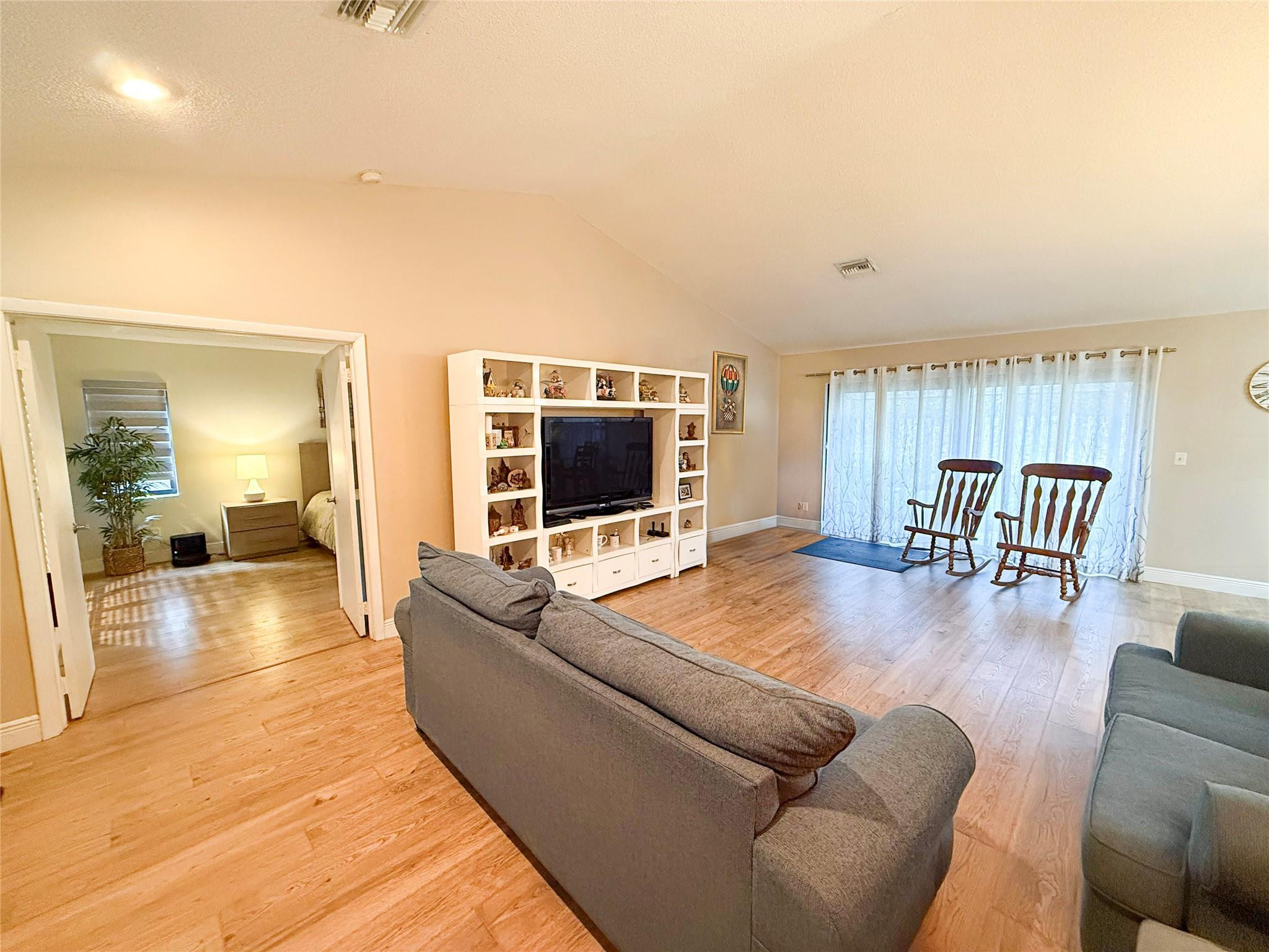 8725 Southwest 56th Place Cooper City, FL 33328 - Photo 6 of 45 Photo 6