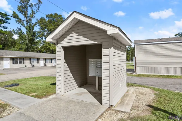 $1,300 | 27848 Frindik Lane, Unit TRAILER 5, Hammond, LA 70403