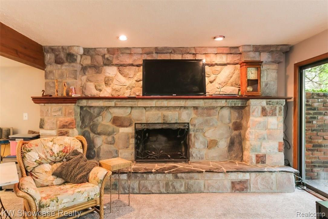 1903 Addaleen Road Highland, MI 48357 - Photo 35 of 51 034-4066433-medium.jpg