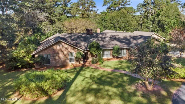 $395,000 | 1001 Pinehurst Place, McComb, MS 39648