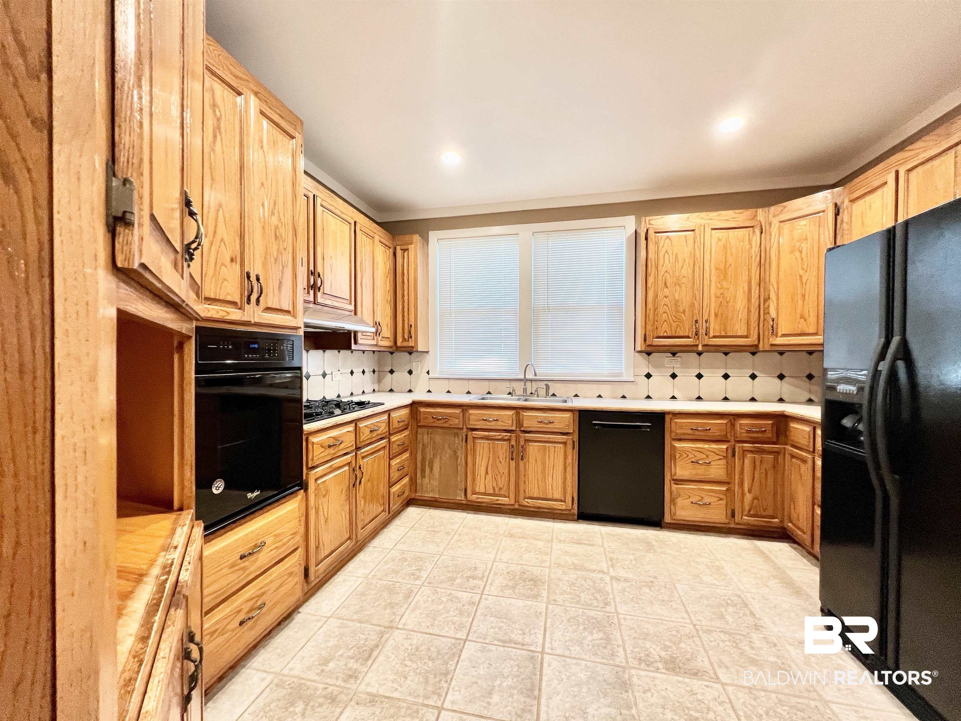 16852 Black Devine Road Loxley, AL 36551 - Photo 6 of 24 Beautiful wood cabinets built right down the road
