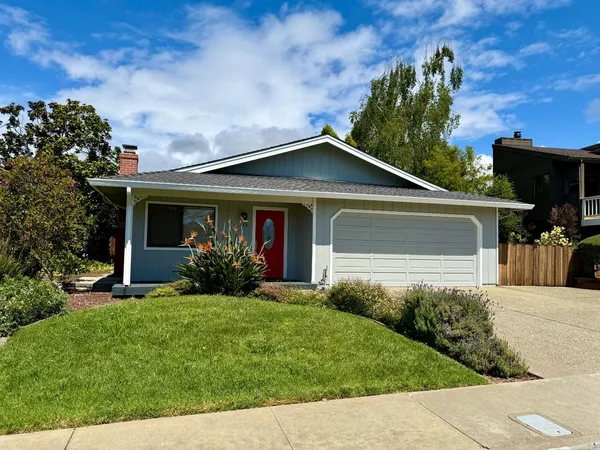 $4,750 | 213 VÃa Lantana, Aptos, CA 95003
