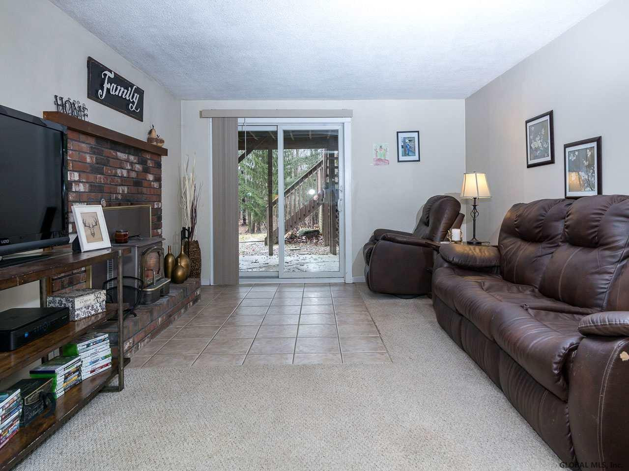 107 Blue Barns Road Rexford, NY 12148 - Photo 10 of 25 Photo 10