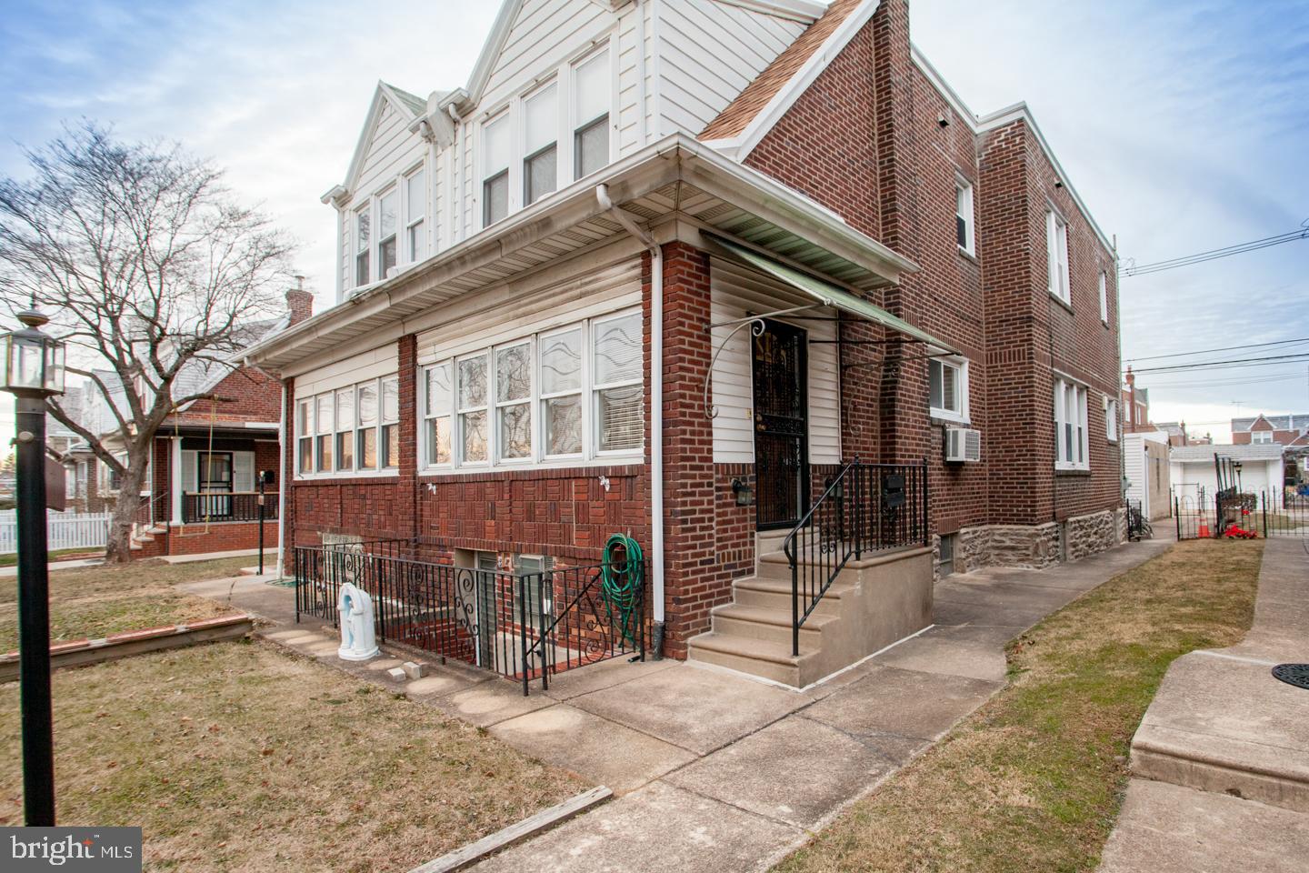 2225 Rhawn Street Philadelphia, PA 19152 - Photo 4 of 66 Gallery Image 4