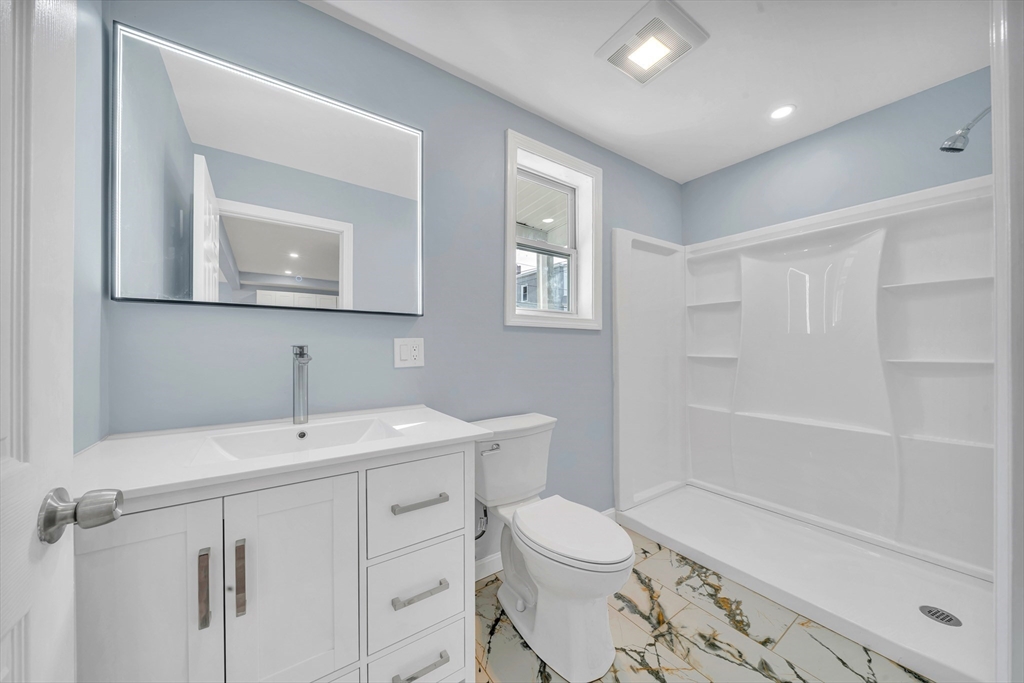 40 Grove Street Lynn, MA 01905 - Photo 13 of 42