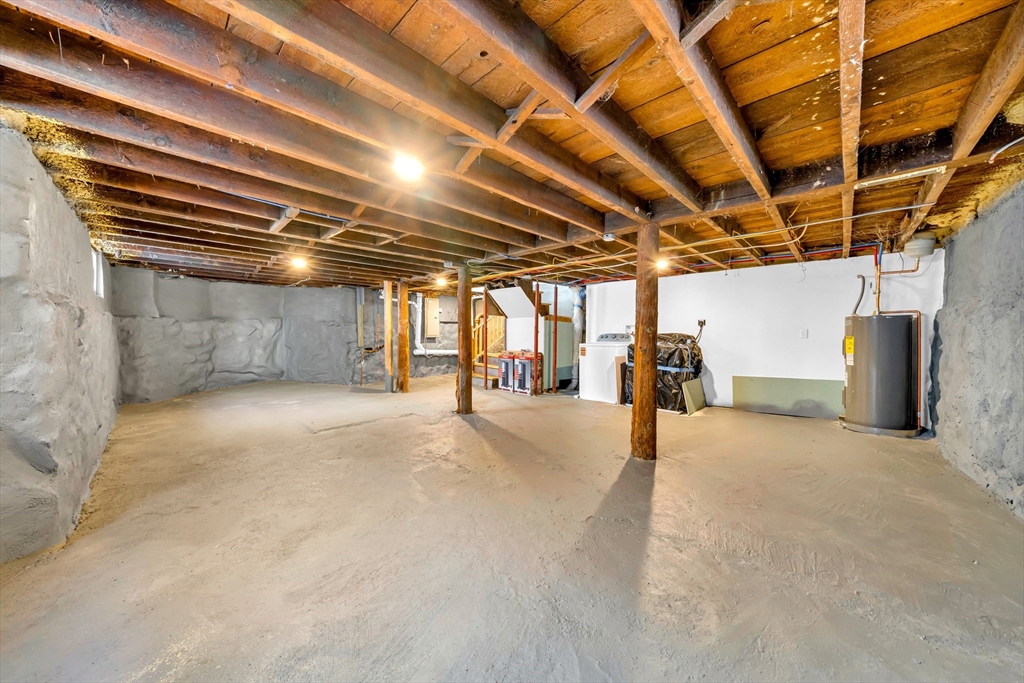 40 Grove Street Lynn, MA 01905 - Photo 38 of 42