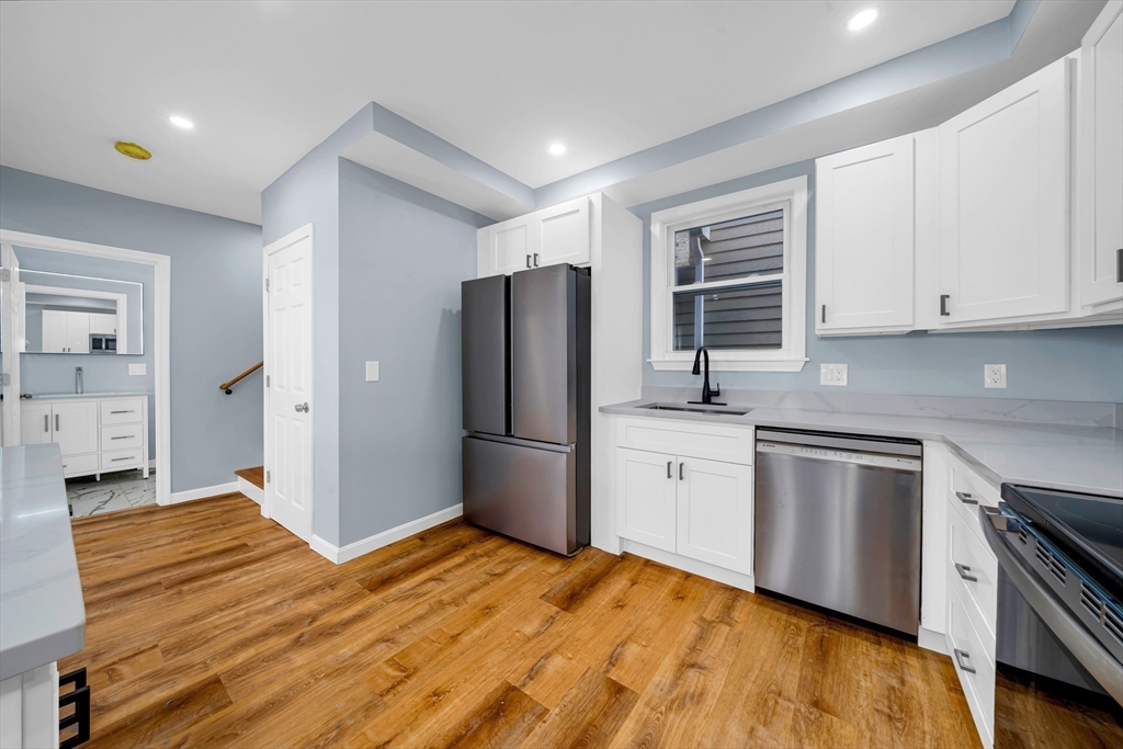 40 Grove Street Lynn, MA 01905 - Photo 4 of 42