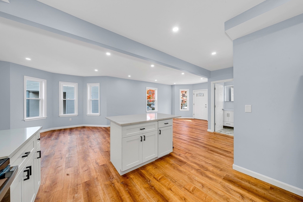 40 Grove Street Lynn, MA 01905 - Photo 7 of 42