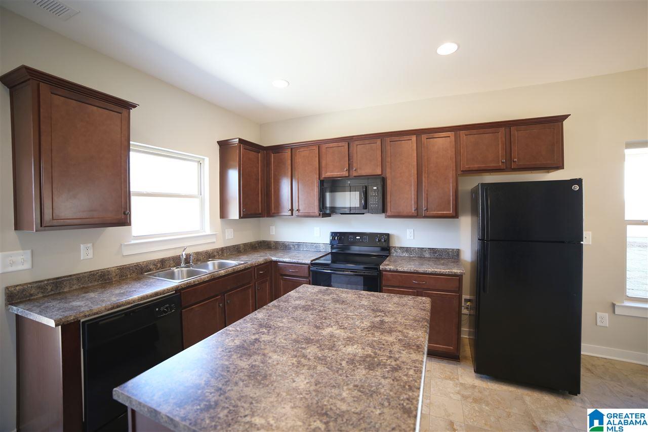 93 Shepherds Loop Jasper, AL 35504 - Photo 2 of 21