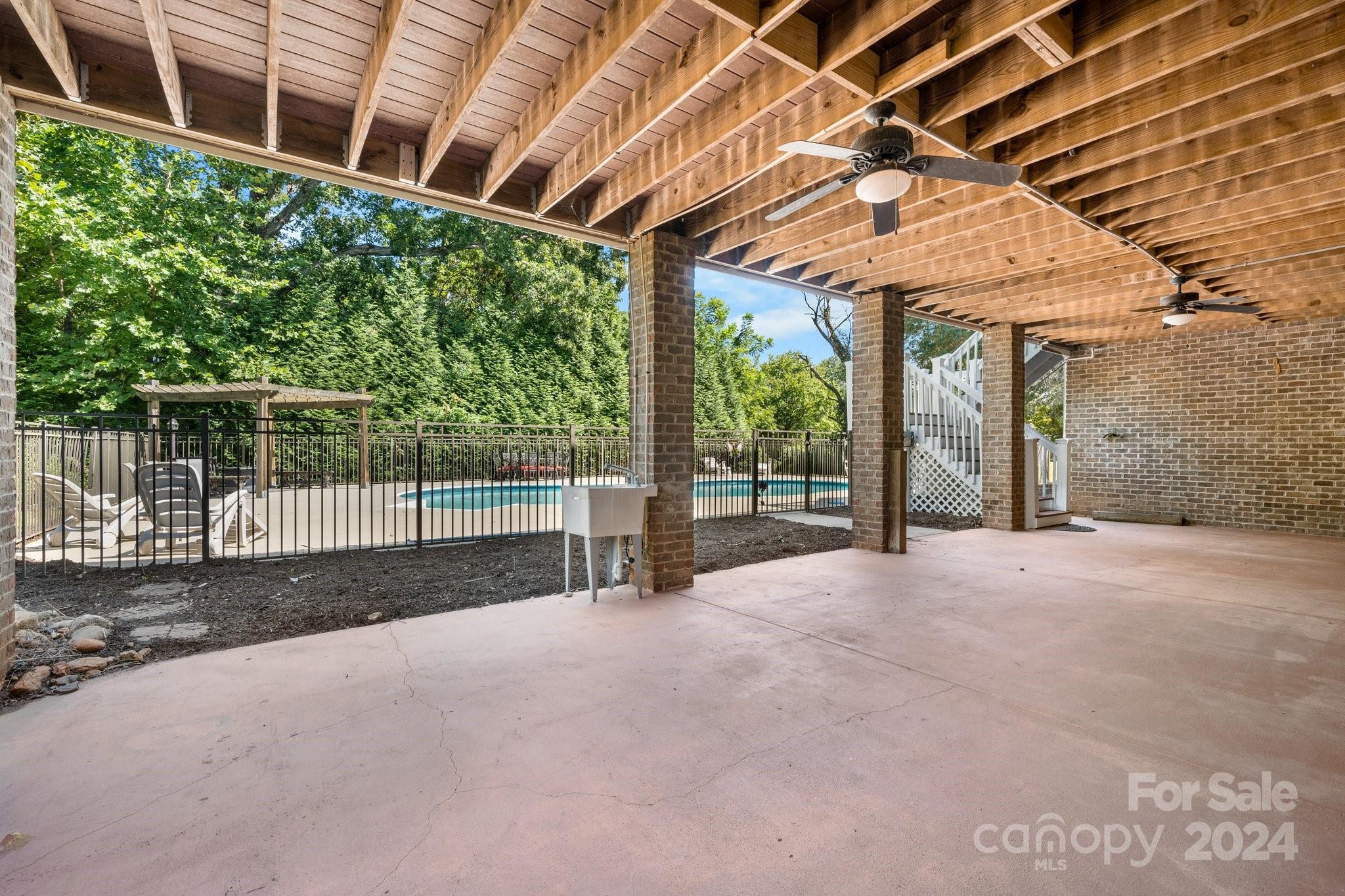 4002 Falling Creek Road Hickory, NC 28601 - Photo 39 of 48 Gallery Image 39