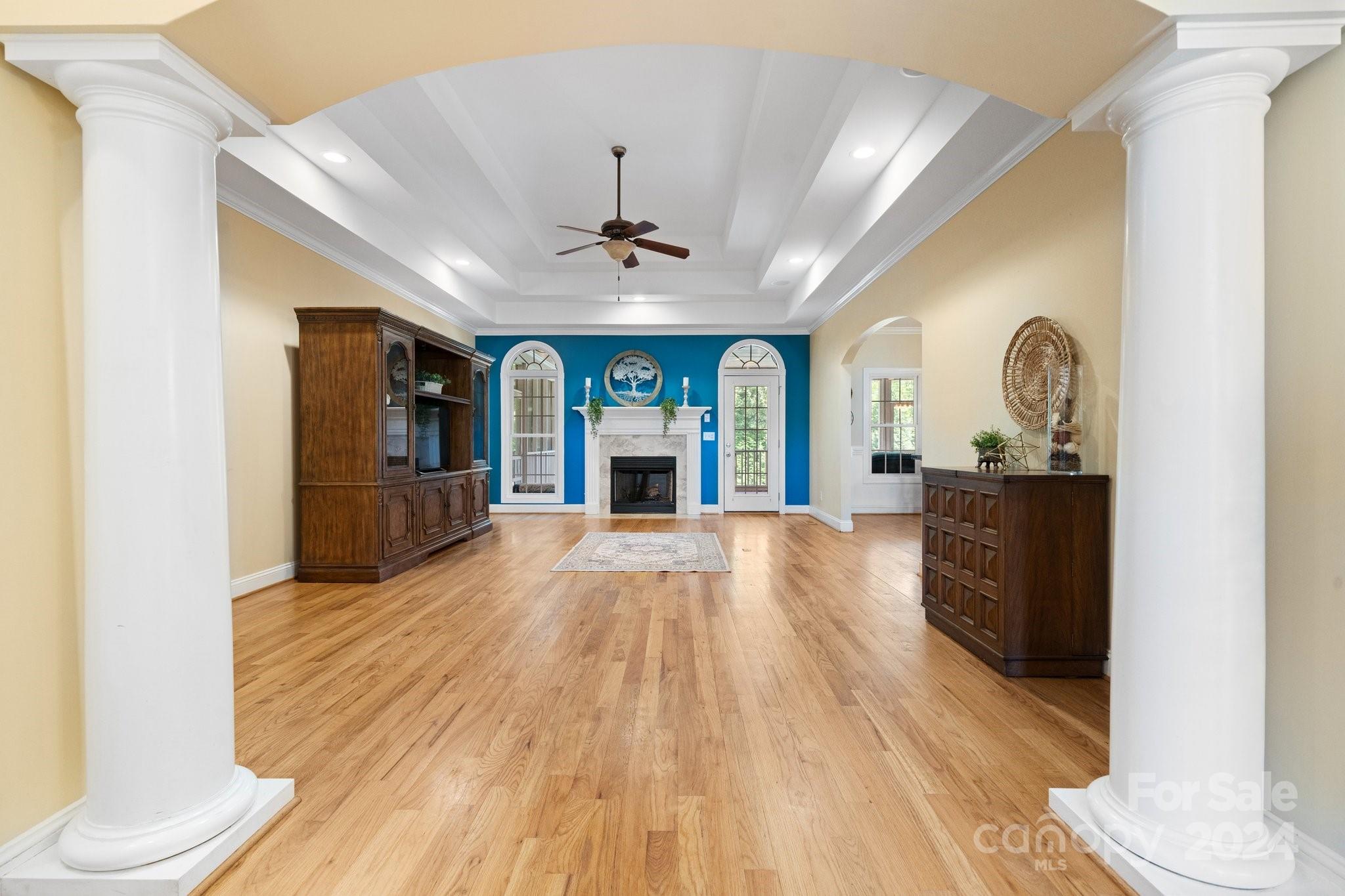 4002 Falling Creek Road Hickory, NC 28601 - Photo 6 of 48 Gallery Image 6