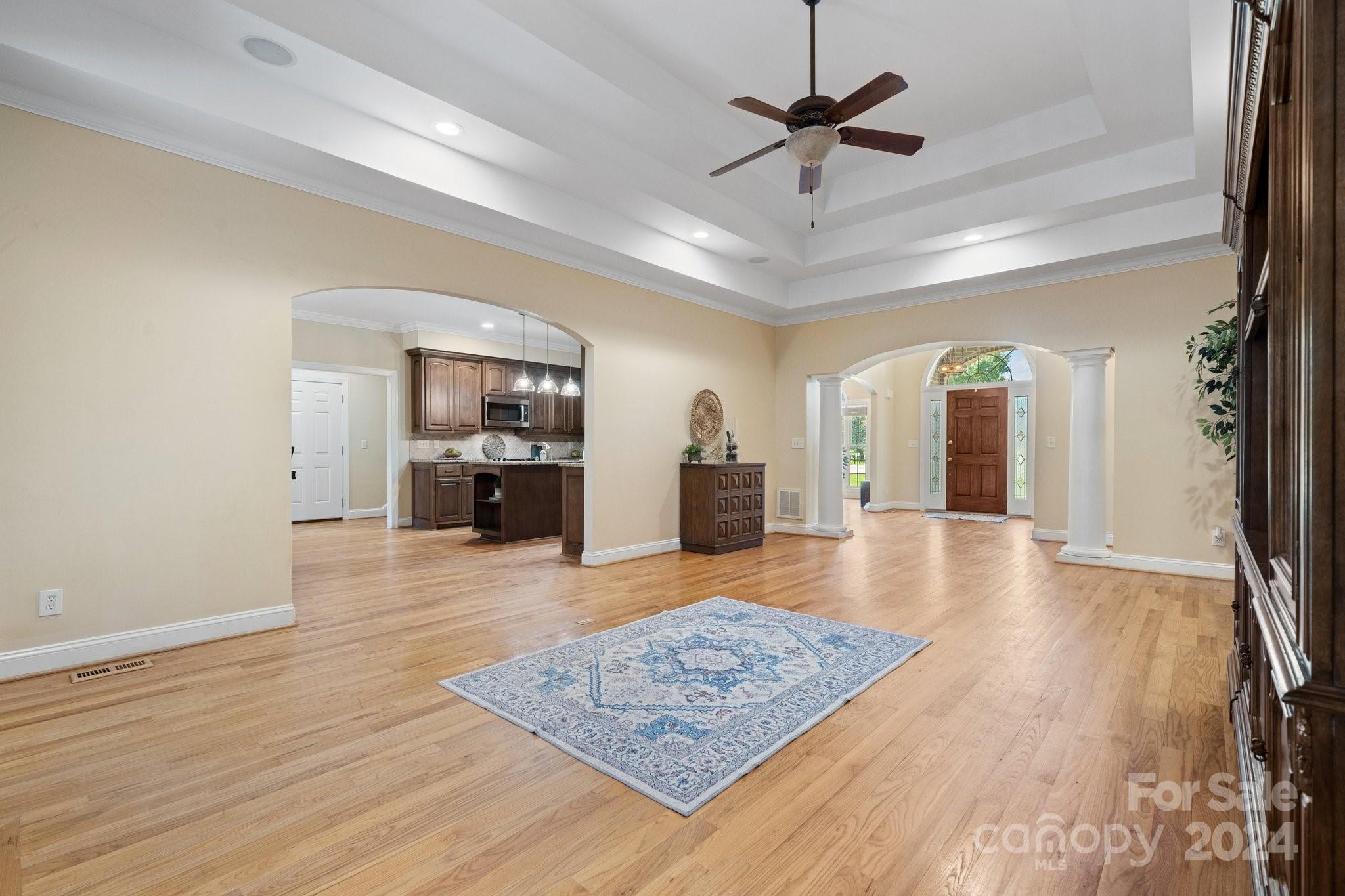 4002 Falling Creek Road Hickory, NC 28601 - Photo 9 of 48 Gallery Image 9